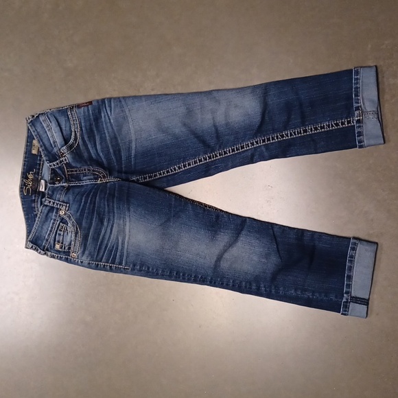 Silver Jeans "Suki" Mid Rise Capri- Sz. 26 - Picture 12 of 15